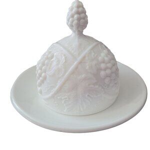 Vtg Duncan Miller Tiffin Palm Beach Milk Glass Round Butter Dish HTF Grapes MCM